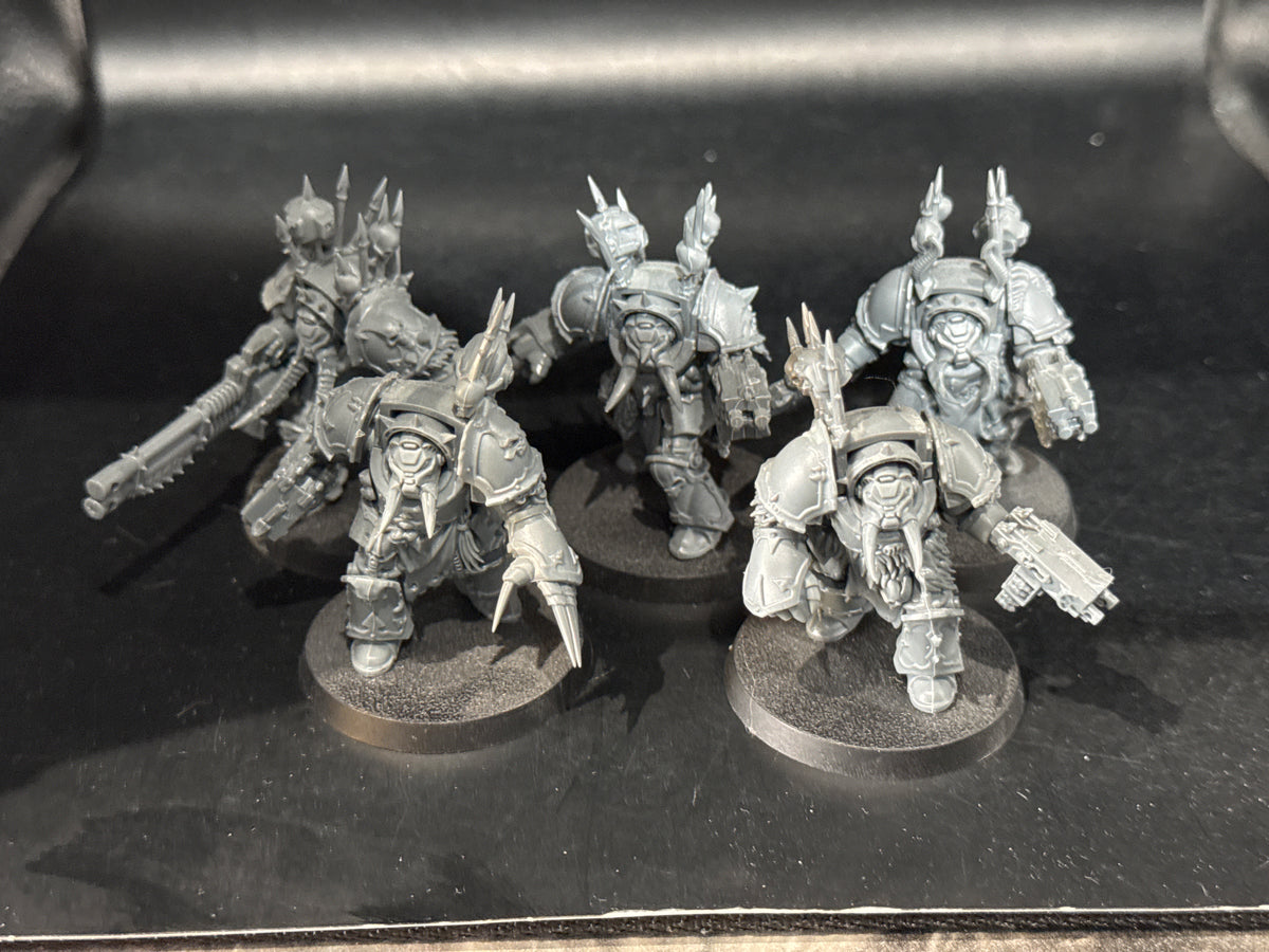 Chaos Space Marines: Terminators -Used – TheGamersHaven